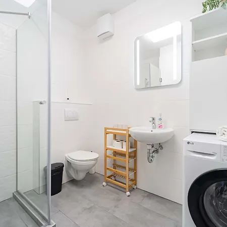 Apartamento - Sunny - Spacious - Balcony Budapeste