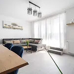 - Sunny - Spacious - Balcony Budapest