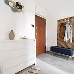 - Sunny - Spacious - Balcony Apartamento *