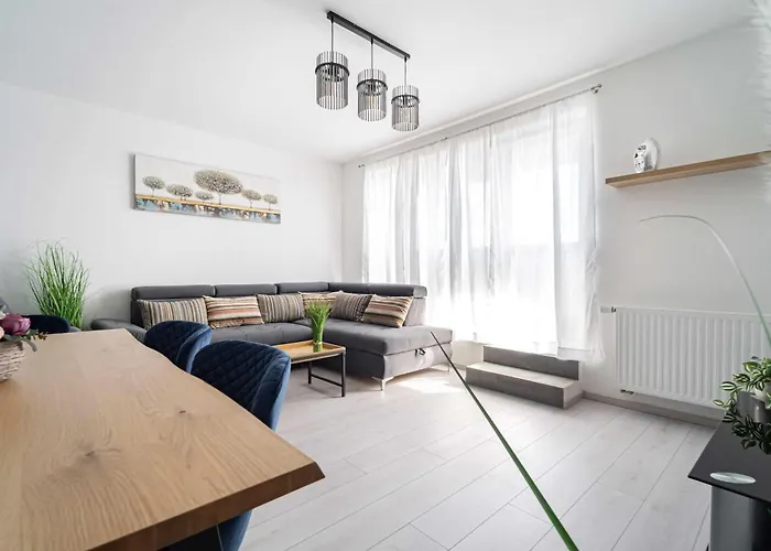 - Sunny - Spacious - Balcony 부다페스트